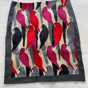 Nic+Zoe Skirt Parrots Size 6. Very Nice